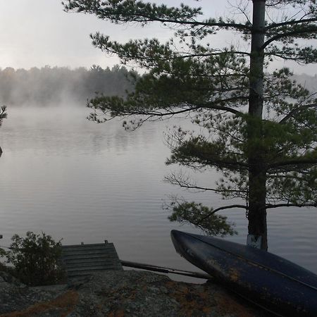 Le Chalet Buckhouse B&B Cantley Bagian luar foto